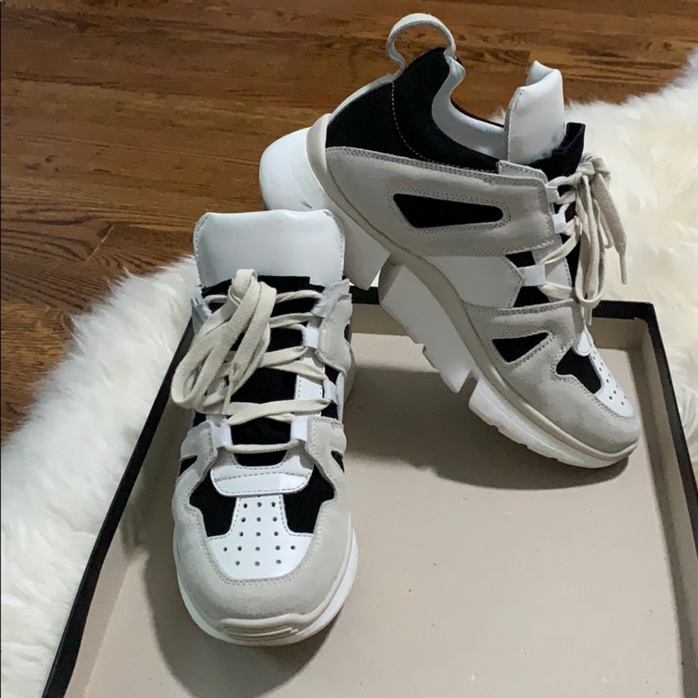 Steve Madden sneakers